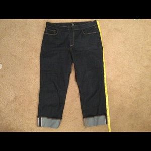 Susan Graver cropped denim jeans